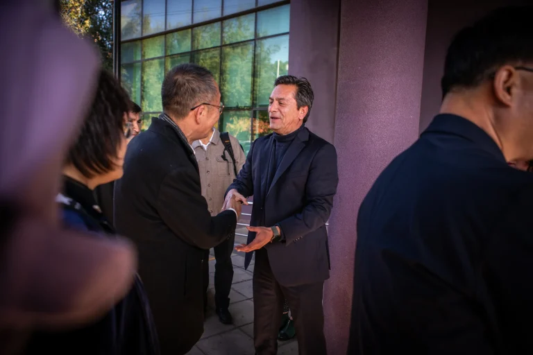 Histórico: San Carlos abre puertas a inversión China con primer convenio bilateral municipal