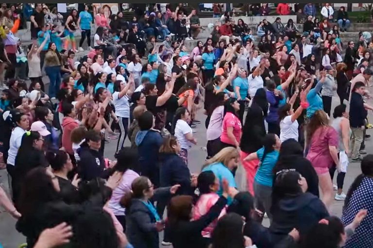 Zumba Color 2025 reunió a más de 500 personas en San Carlos