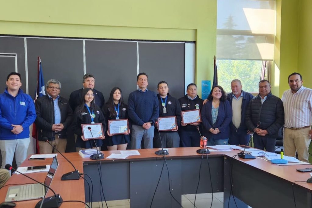 Jóvenes sancarlinos triunfan en concurso iberoamericano de ciencia y tecnología en Perú