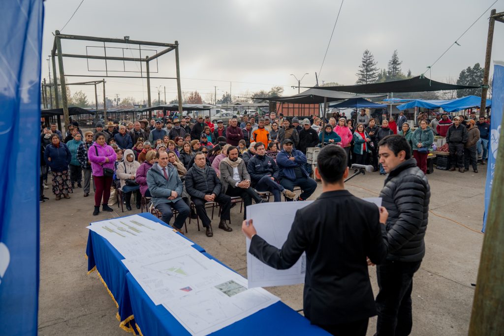 Gobierno Regional y Municipio de San Carlos reactivan proyecto de cubierta para la Feria Emilio Bastías