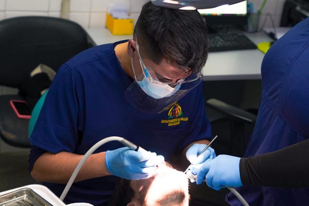 “San Carlos lo necesitaba realmente”: nueva urgencia dental ya comenzó a funcionar y cumple compromiso anunciado por el alcalde Rubén Méndez