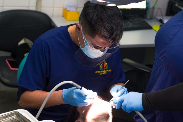 “San Carlos lo necesitaba realmente”: nueva urgencia dental ya comenzó a funcionar y cumple compromiso anunciado por el alcalde Rubén Méndez